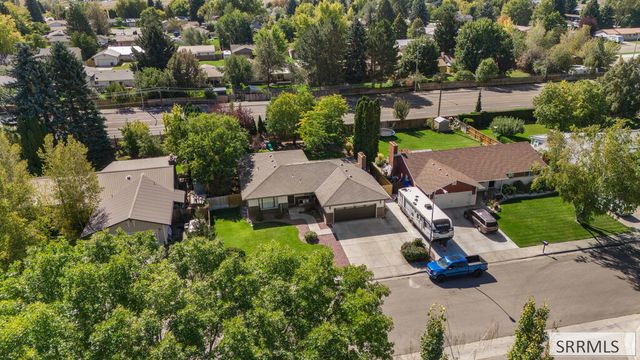2201 E Brandon Drive, Idaho Falls, ID 83402