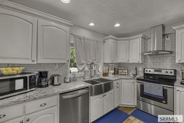 2201 E Brandon Drive, Idaho Falls, ID 83402