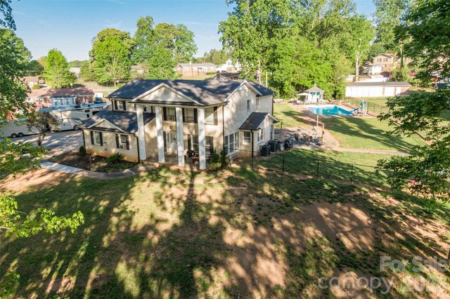 104 Bright Avenue, Bessemer City, NC 28016