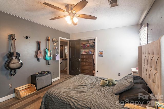 104 Bright Avenue, Bessemer City, NC 28016