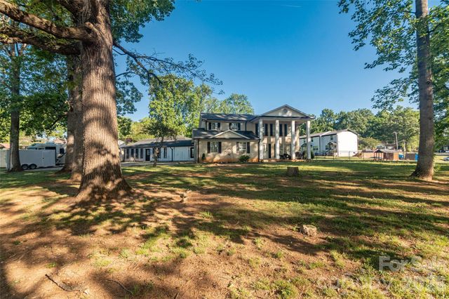 104 Bright Avenue, Bessemer City, NC 28016