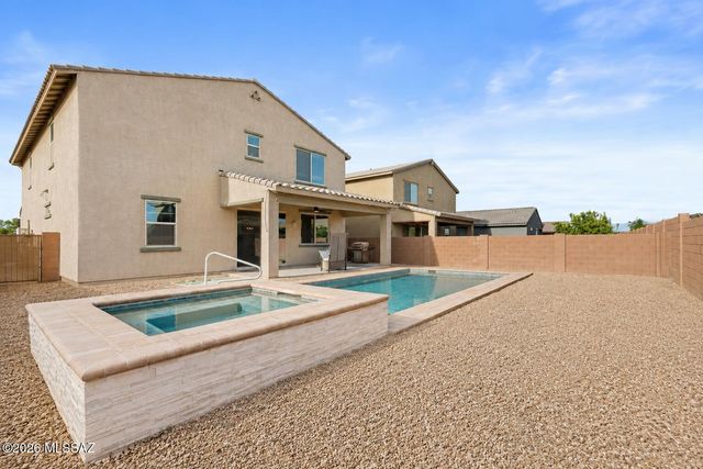 12163 W Charismatic Drive, Marana, AZ 85653