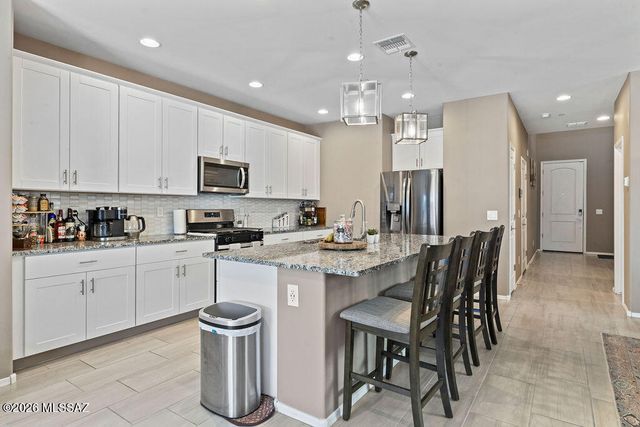12163 W Charismatic Drive, Marana, AZ 85653