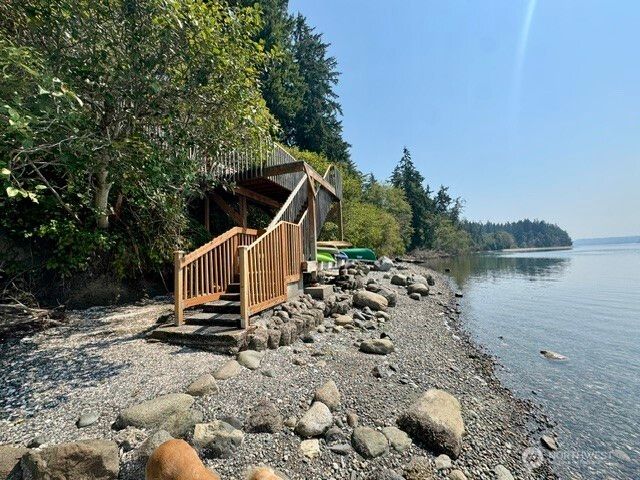 15944 NE Lemolo Shore Drive, Poulsbo, WA 98370