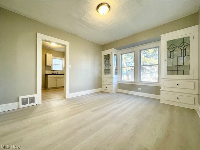 3437 W 123rd Street, Cleveland, OH 44111