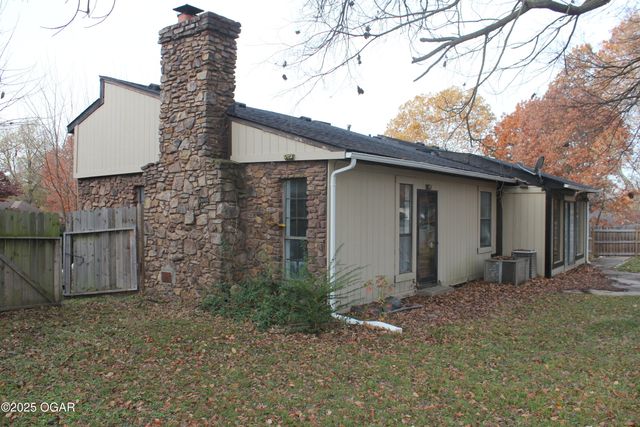 2101 Laura Circle, Joplin, MO 64801