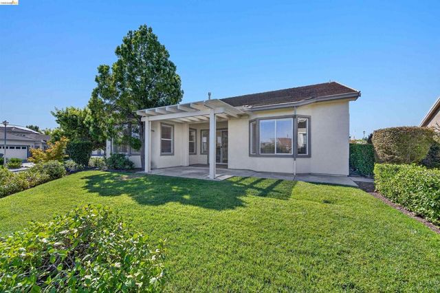 2021 Kent Dr, Brentwood, CA 94513