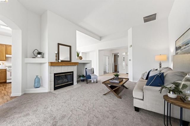 2021 Kent Dr, Brentwood, CA 94513