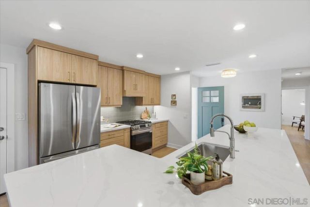 1361 California, Imperial Beach, CA 91932