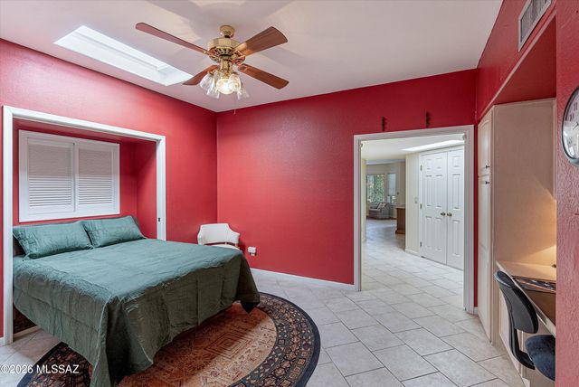 4980 N Calle Bujia, Tucson, AZ 85718