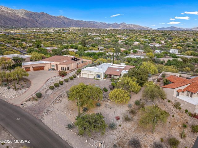 4980 N Calle Bujia, Tucson, AZ 85718