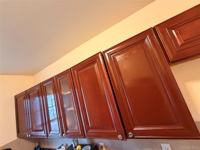 310 S 7th Avenue, Mount Vernon, NY 10550