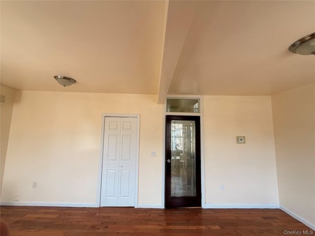 310 S 7th Avenue, Mount Vernon, NY 10550