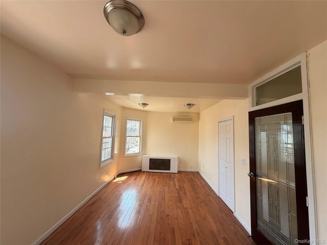 310 S 7th Avenue, Mount Vernon, NY 10550