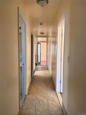 310 S 7th Avenue, Mount Vernon, NY 10550