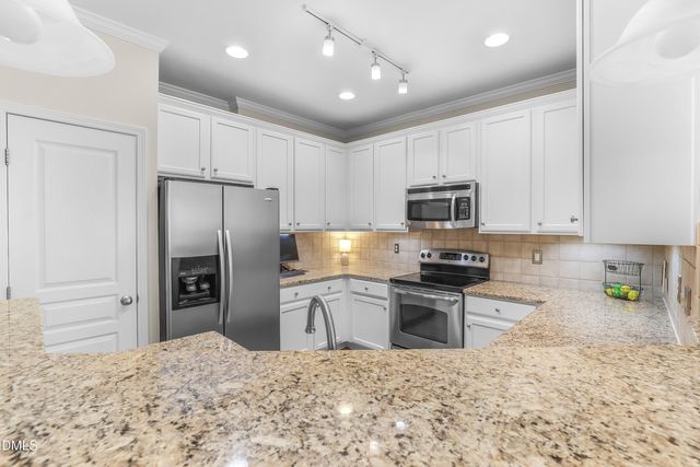 109 Haybarn Court, Apex, NC 27502