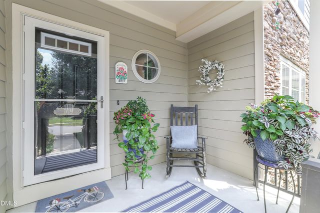 109 Haybarn Court, Apex, NC 27502