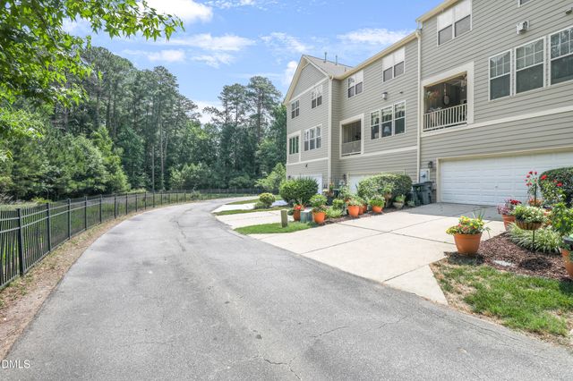109 Haybarn Court, Apex, NC 27502