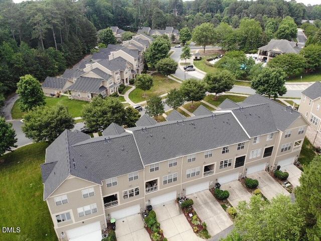 109 Haybarn Court, Apex, NC 27502