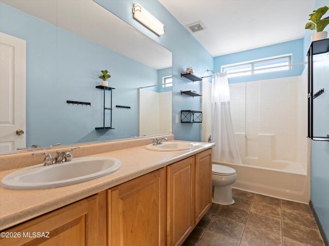 12828 N Ponderay Drive, Marana, AZ 85653