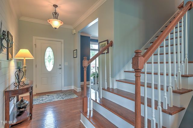 410 Grovemont Place, Piney Flats, TN 37686