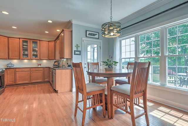 410 Grovemont Place, Piney Flats, TN 37686