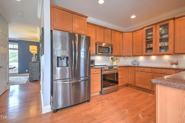 410 Grovemont Place, Piney Flats, TN 37686