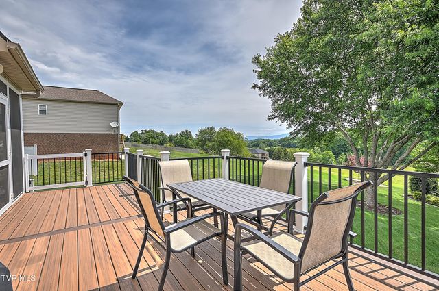 410 Grovemont Place, Piney Flats, TN 37686