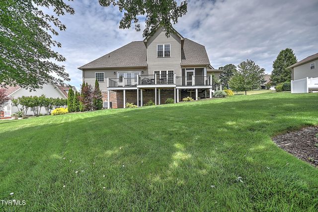 410 Grovemont Place, Piney Flats, TN 37686