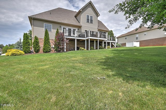 410 Grovemont Place, Piney Flats, TN 37686