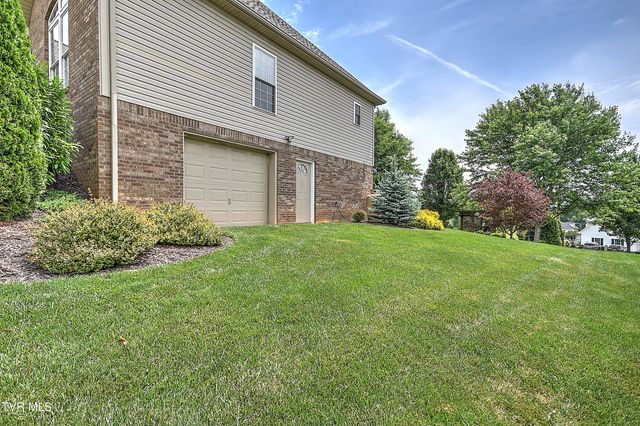 410 Grovemont Place, Piney Flats, TN 37686
