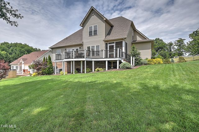 410 Grovemont Place, Piney Flats, TN 37686