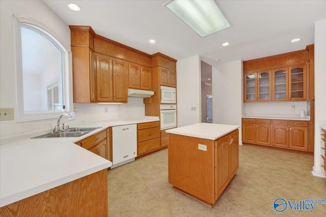 106 Villa Drive, Meridianville, AL 35759