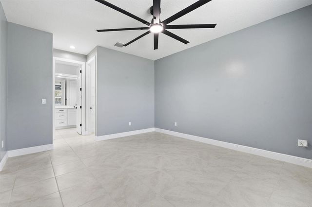 4497 SW Farmington Street, Port St. Lucie, FL 34953