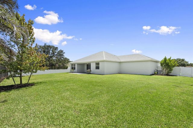 4497 SW Farmington Street, Port St. Lucie, FL 34953