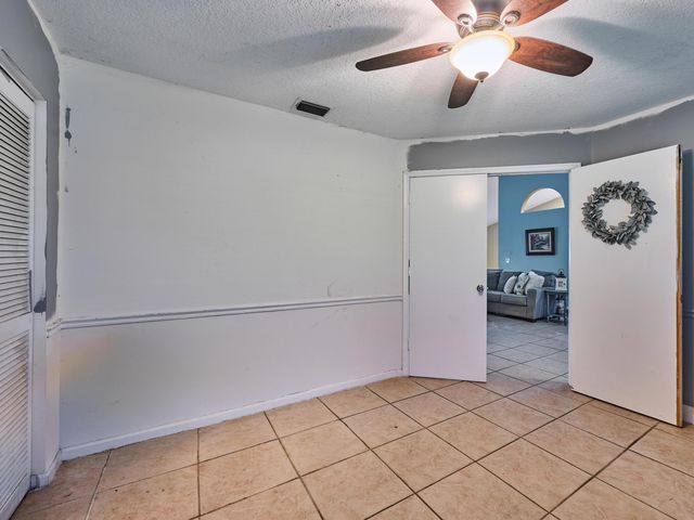 16405 90th Street N, The Acreage, FL 33470