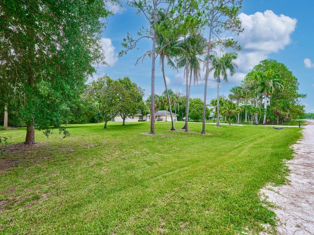 16405 90th Street N, The Acreage, FL 33470