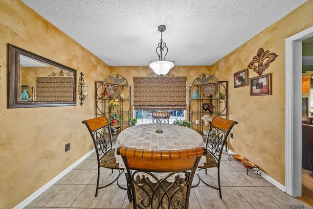 16263 N Galvez Ave, Prairieville, LA 70769