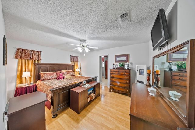 16263 N Galvez Ave, Prairieville, LA 70769