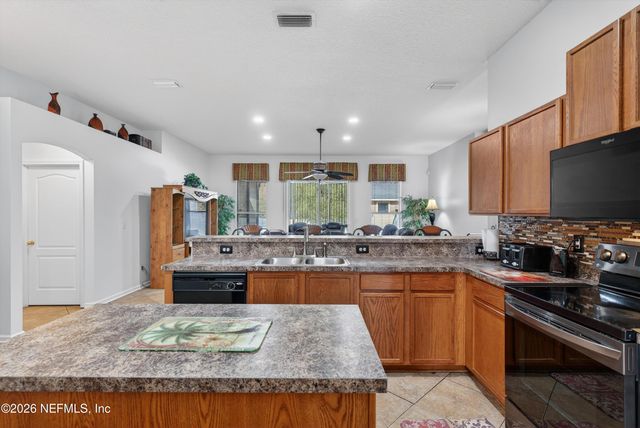 6524 CHESTER PARK Drive, Jacksonville, FL 32222