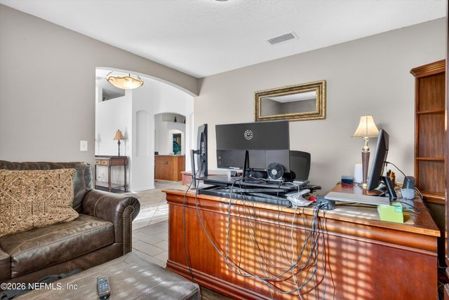 6524 CHESTER PARK Drive, Jacksonville, FL 32222