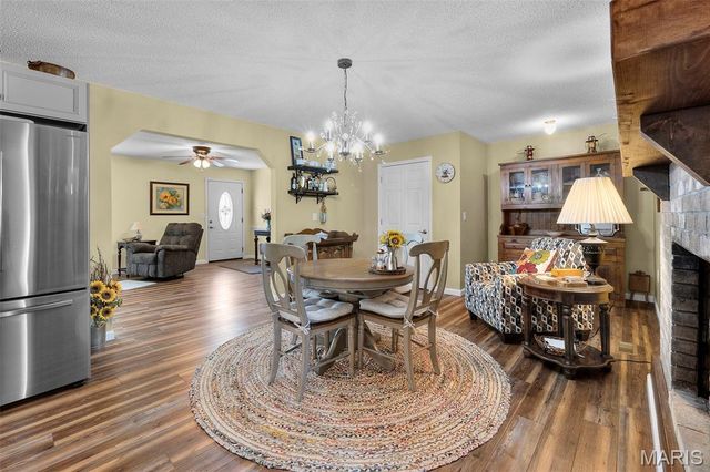 106 Holmes Drive, Sikeston, MO 63801