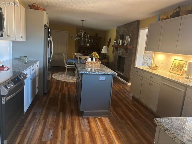 106 Holmes Drive, Sikeston, MO 63801