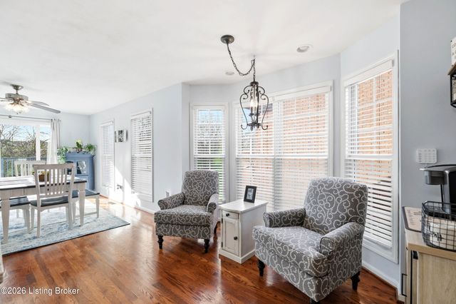 6505 Keeling Park Dr, Louisville, KY 40291