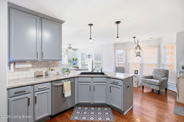 6505 Keeling Park Dr, Louisville, KY 40291