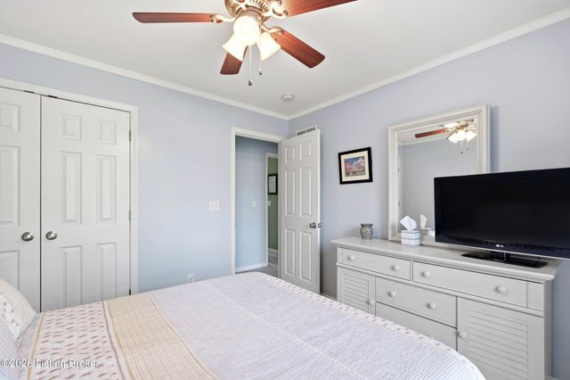 6505 Keeling Park Dr, Louisville, KY 40291