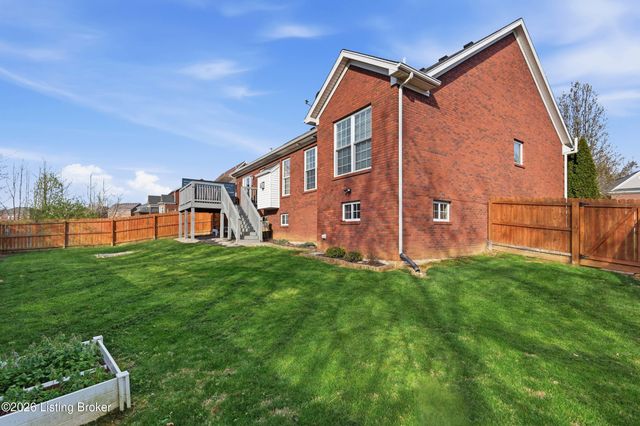 6505 Keeling Park Dr, Louisville, KY 40291