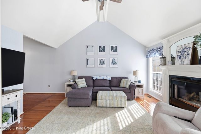 6505 Keeling Park Dr, Louisville, KY 40291