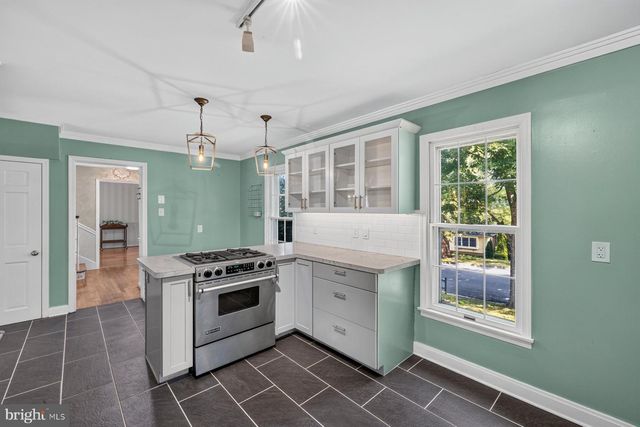 608 BELLVIEW AVE, Winchester, VA 22601
