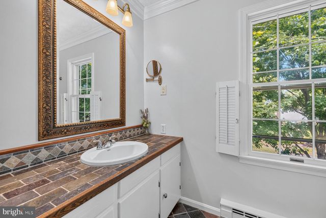 608 BELLVIEW AVE, Winchester, VA 22601
